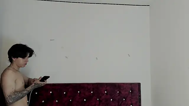 Angel_Miguel_1's Live XXX Chat