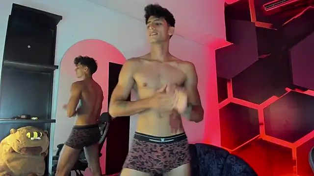 MaxiimoRomano_のライブXXXチャット
