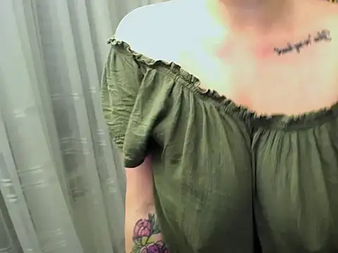 Онлайн чат XXX Lady_Tiana