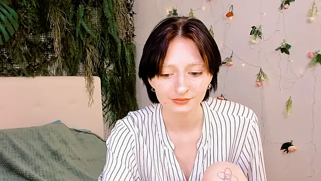 Kira__Cutie Live XXX Chat