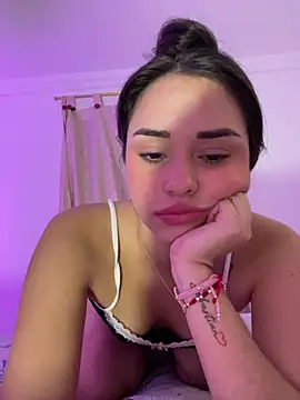 Kimmymadison- Show in webcam