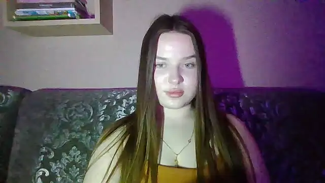 BratzDollVibes' Live XXX Chat