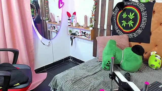 MeowMota_: онлайн-секс-чат
