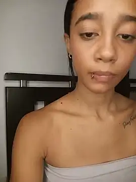 Chat +18 de Zoe_Sweett18 ao vivo