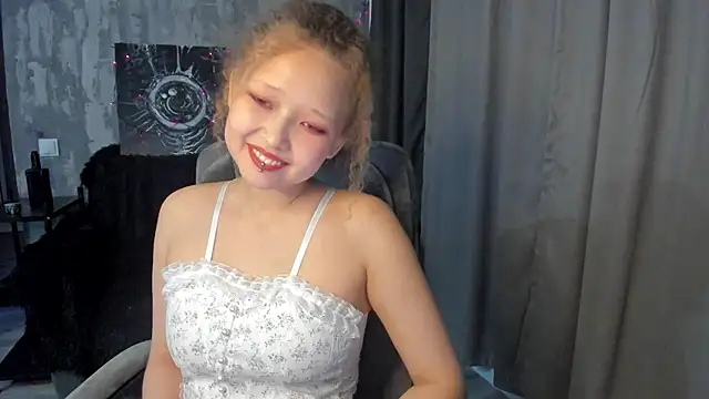 Senya_Sol Live XXX Chat
