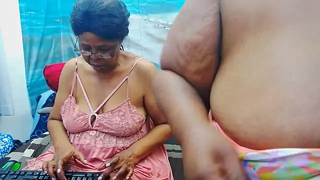 SEXY_MATURExx live XXX chat