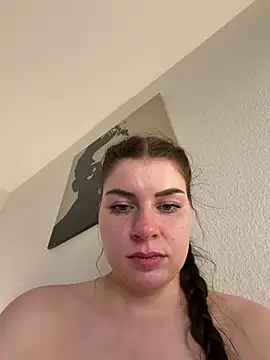 EllyNora 现场XXX聊天