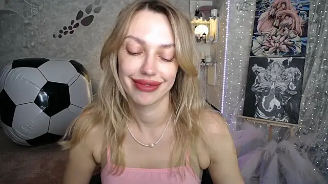 NickyAdamidi Chat XXX in diretta