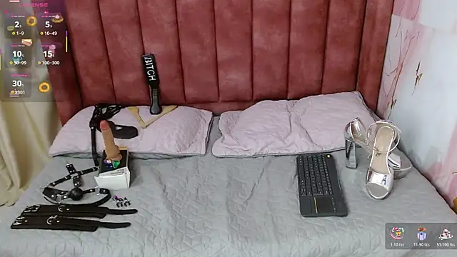 hilaryythompson's Live XXX Chat