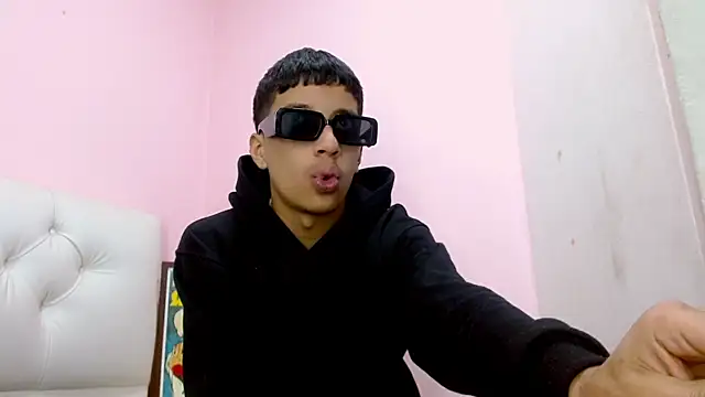Chat +18 de jl_brayan12 ao vivo