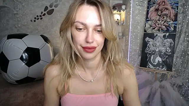 Živý XXX chat NickyAdamidi