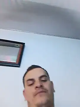 Edwin_Q – Naživo XXX chat