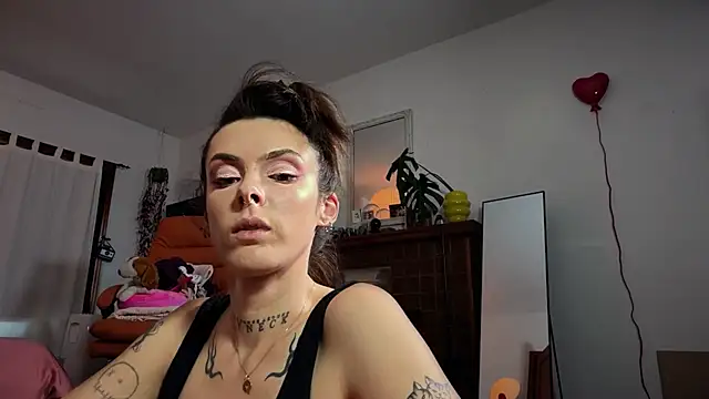 Chat +18 de GennaJames ao vivo