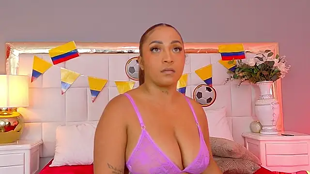 Chat +18 de KateVenegas ao vivo