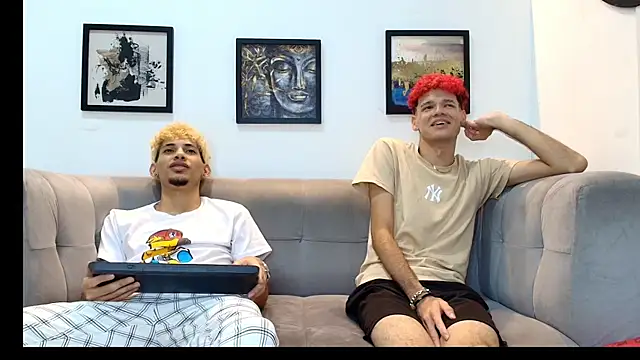Hot_skinny_guys' Live XXX Chat