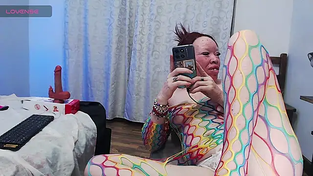 Kittywhiteass 现场XXX聊天