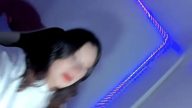 OphelianaRose33 – Naživo XXX chat
