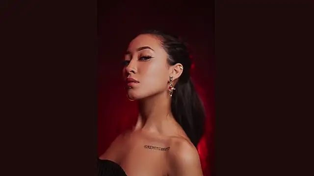 viick_r Live XXX-chat