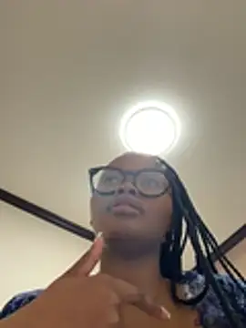 Neelo-Smith Adlı Modelin Canlı XXX Sohbeti