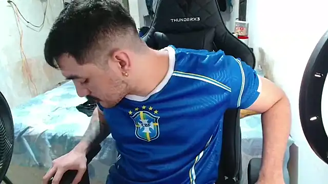 Chat XXX en directo de Leonino231