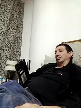 Chatroom XXX en direct de Pacobakan042