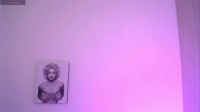 Онлайн чат XXX Millie_bobby