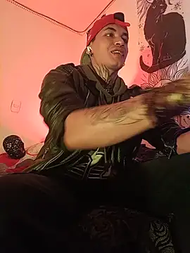 הופעת וובקאם של AlecBanne_