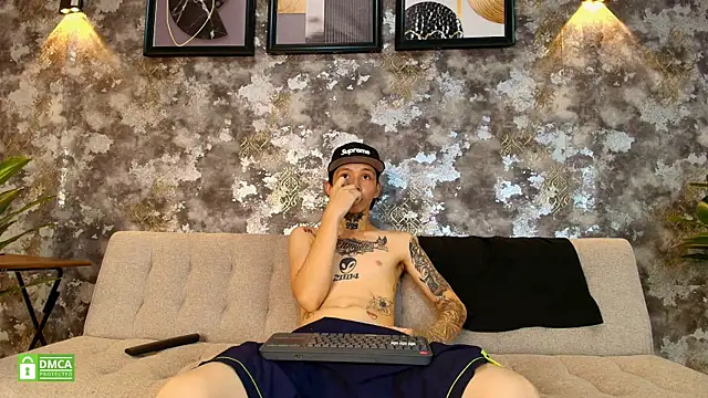 Živý XXX chat Nick_TattooedGuy