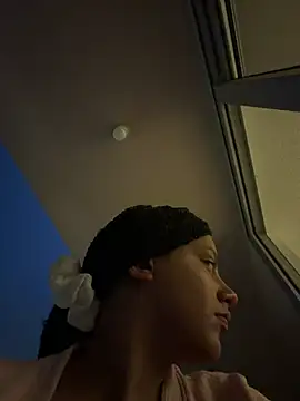 allybluee777's Live XXX Chat