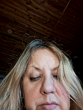 JennyInVegas XXX чат на живо