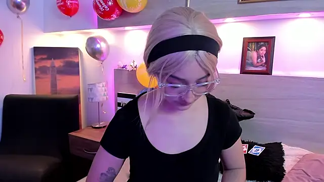Nina-Mars live XXX chat