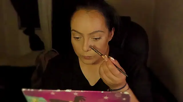isabelithaa Adlı Modelin Canlı XXX Sohbeti