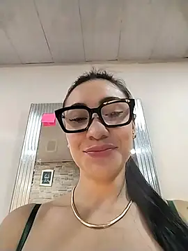 Ivonny911's Live XXX Chat