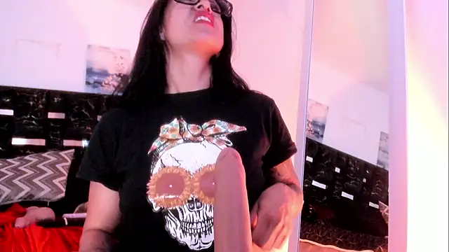 Chat XXX ao vivo de ZarayFeet