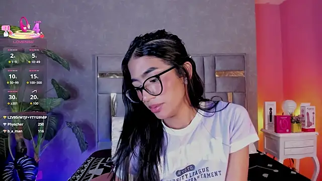 Chatroom XXX en direct de Tyla_Ks