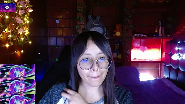 MidoriQuiinn live XXX chat