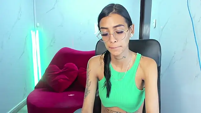 KarlaSlutSkinny__'s Live XXX Chat