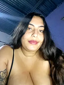 צ'אט XXX בשידור חי של xandra252