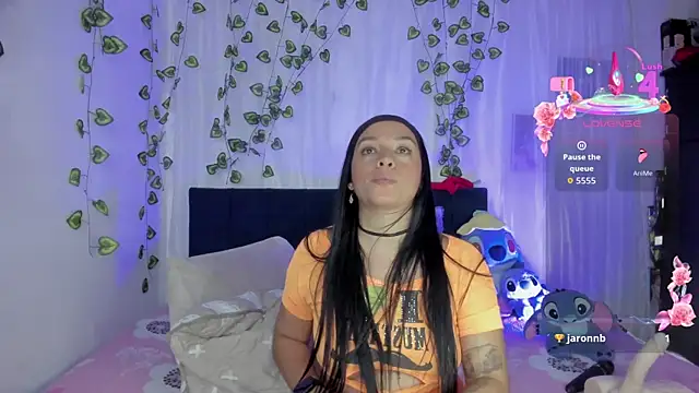 EmiliaRose_のライブXXXチャット