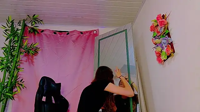 Chat XXX en directo de scarlet-jonesx
