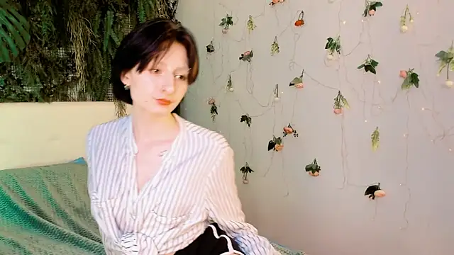 Kira__Cutie Chat XXX in diretta