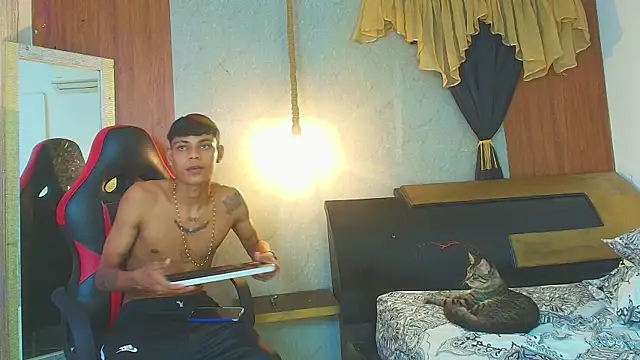 artur_collins_ Chat XXX live