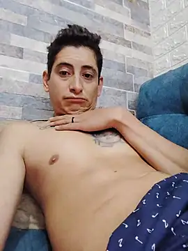 Tiger_cryad Chat XXX in diretta