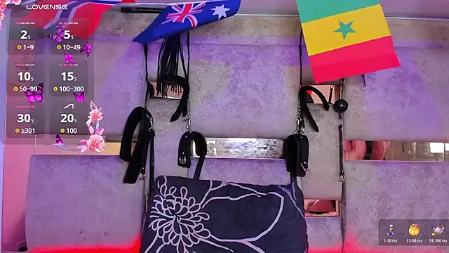 Natasha-Adams' Live XXX Chat