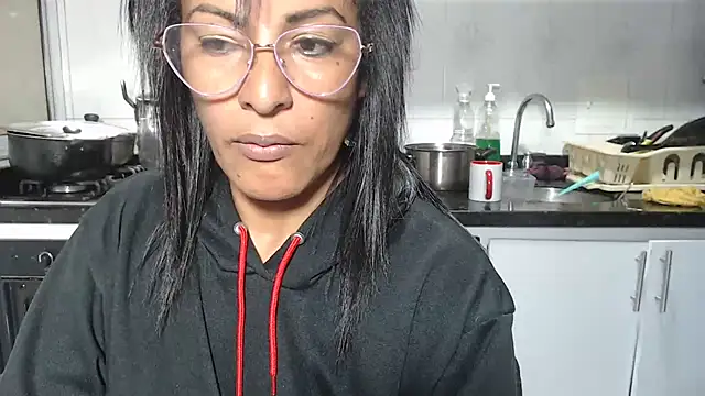 kateleyagrey Chat XXX live
