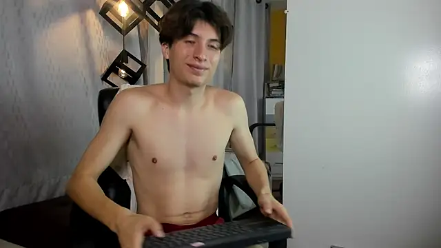 Marcoviolet live XXX chat
