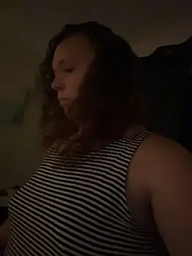 XoMisty Adlı Modelin Canlı XXX Sohbeti