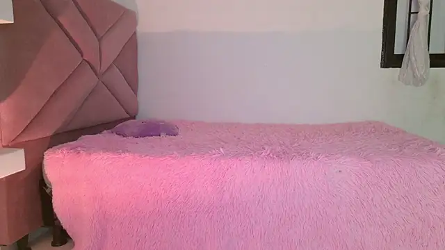 XXX chat uživo modela eva_sin18