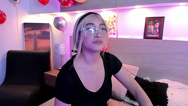 Nina-Mars live XXX chat