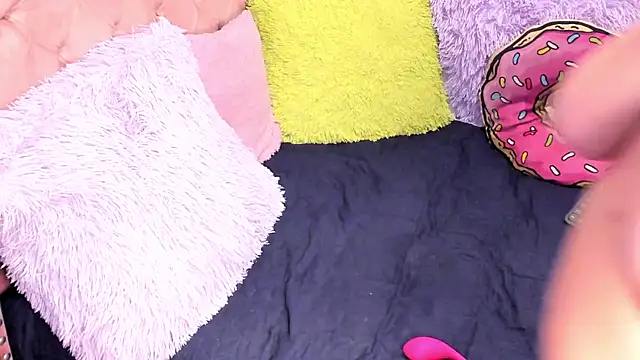 LillyCandy live XXX chat